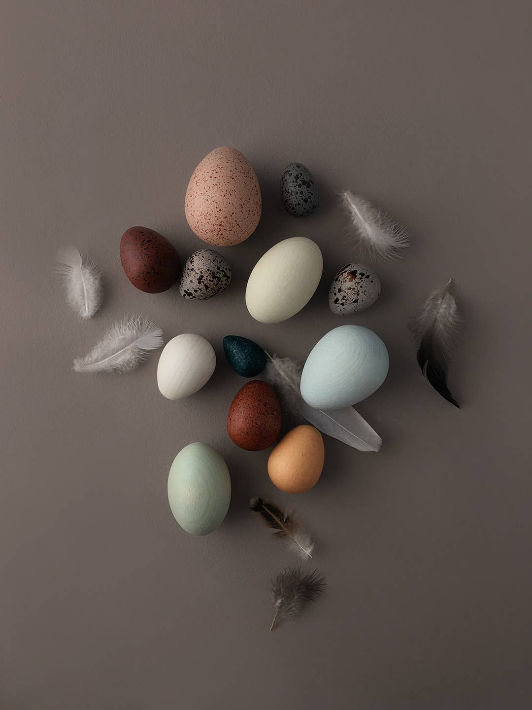 Assorted wooded toy eggs